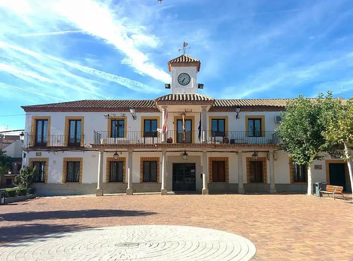 Vivir en Burguillos de Toledo: ¿Es buena idea? Ventajas y Desventajas