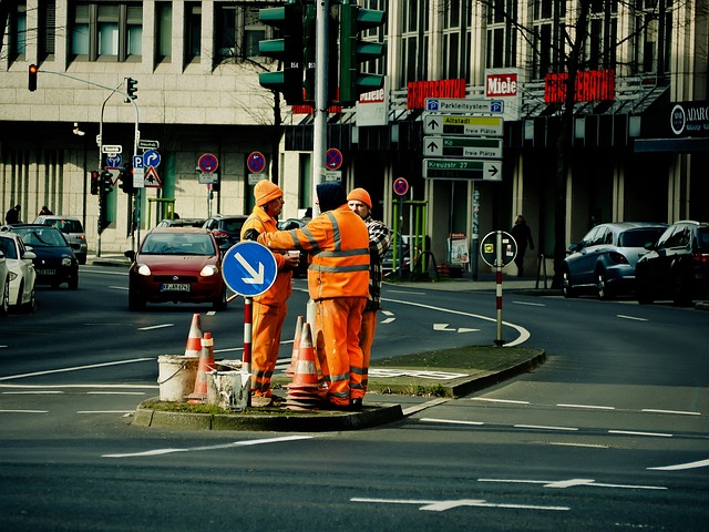 workers-1210670_640.jpg